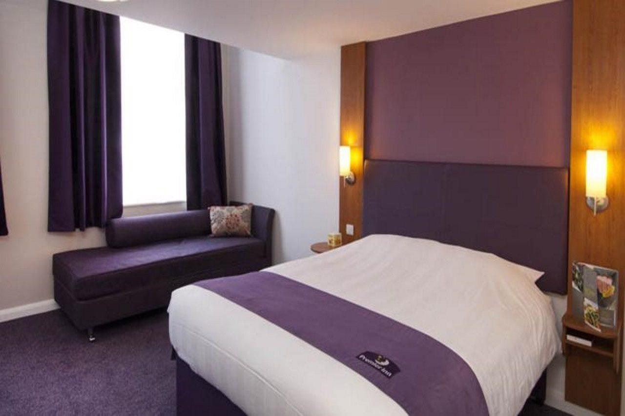Premier Inn Liverpool John Lennon Airport Speke Exterior foto